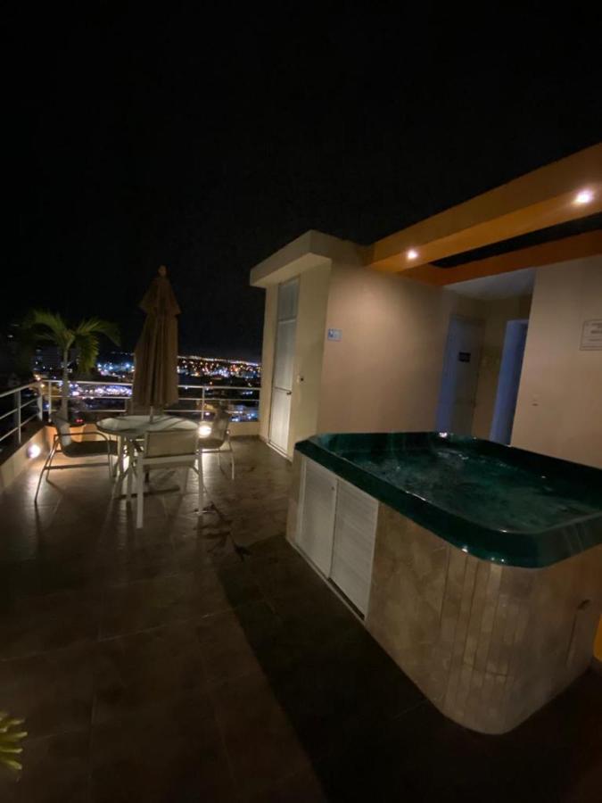 Comodo Apartamento Con Vista Al Mar. Salinas  Buitenkant foto